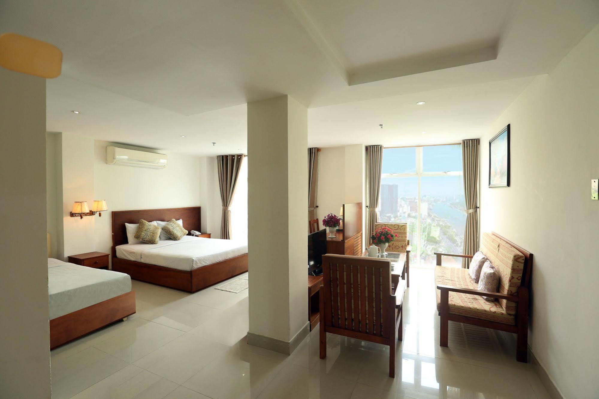 Aha Thanh Long Tan Hotel Хошимин Экстерьер фото