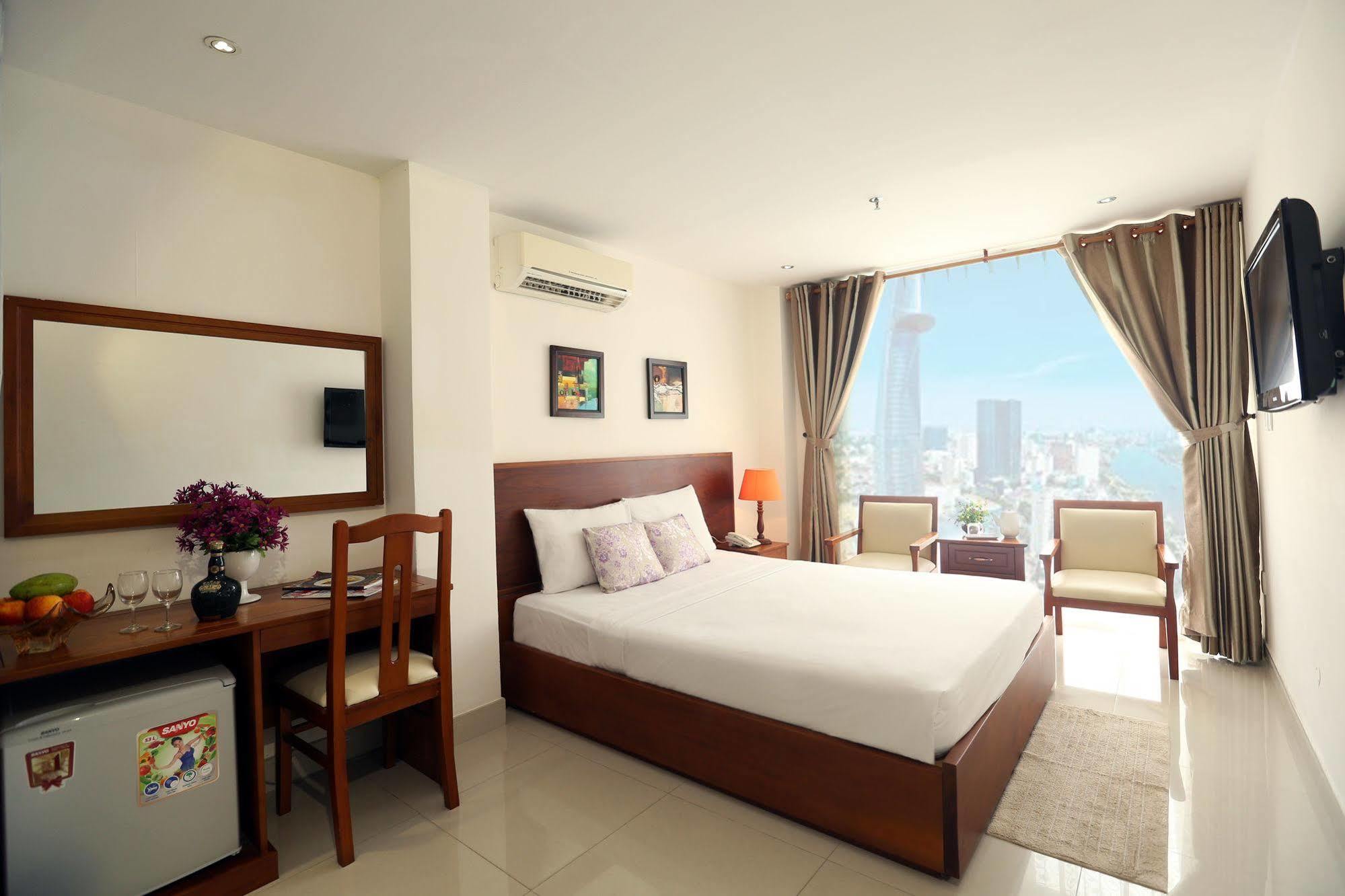 Aha Thanh Long Tan Hotel Хошимин Экстерьер фото
